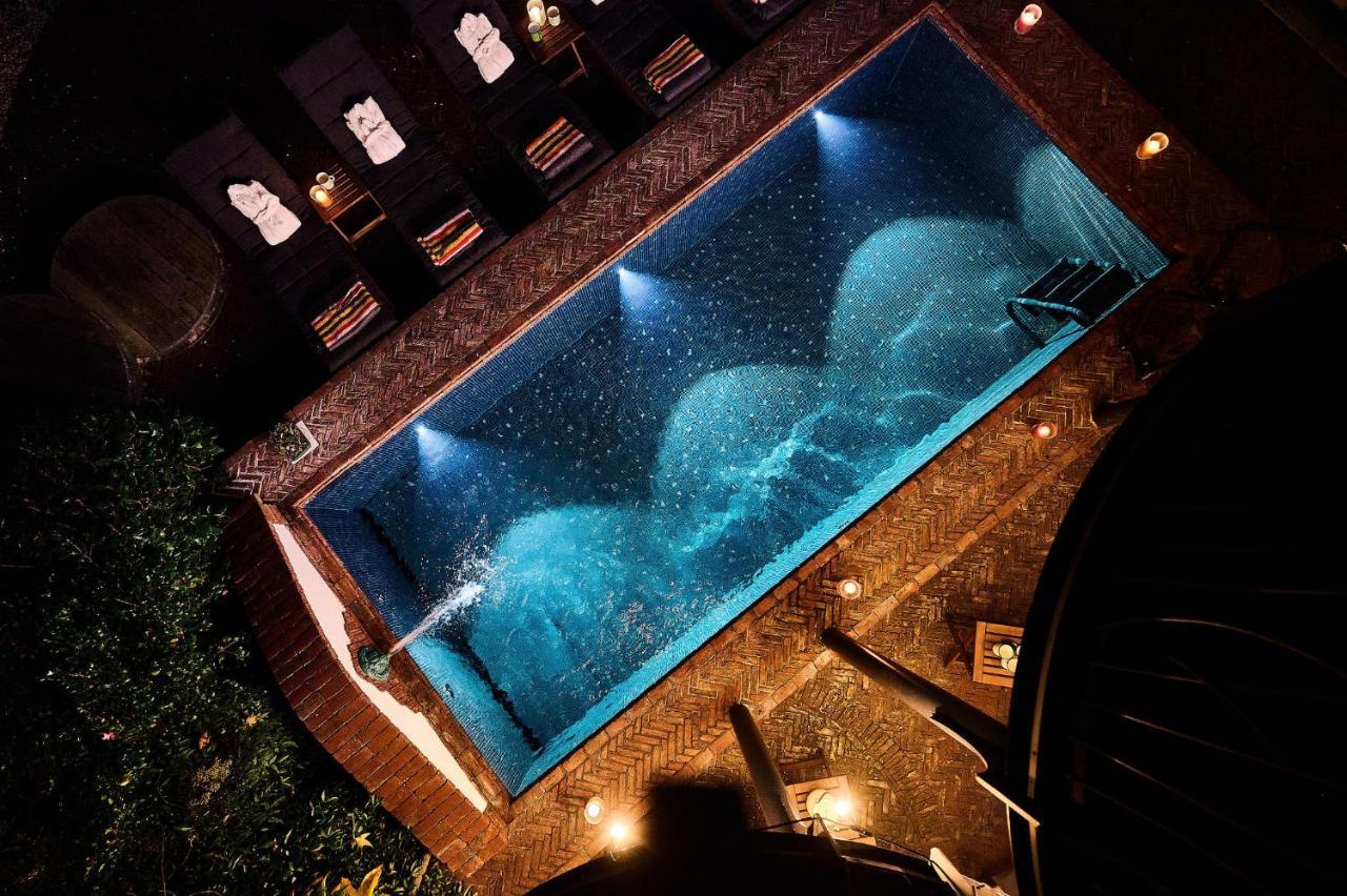 Hotel Latroupe Le Berger Saint-Gilles Exterior foto