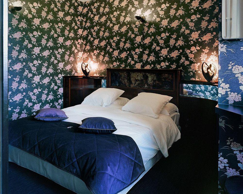 Hotel Latroupe Le Berger Saint-Gilles Habitación foto